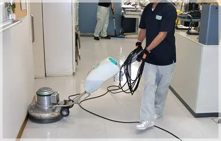 フロアクリーニングの写真